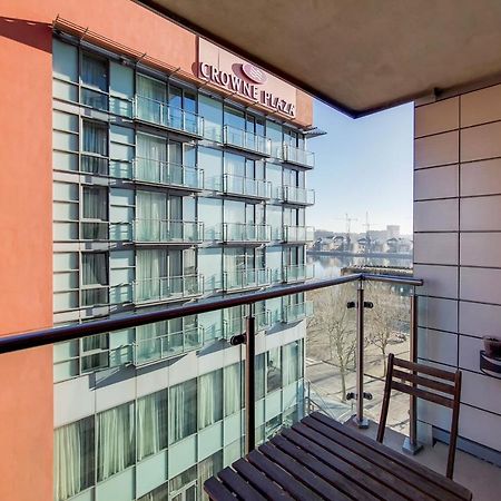 Deluxe One Bed Apartment By London Excel Dış mekan fotoğraf